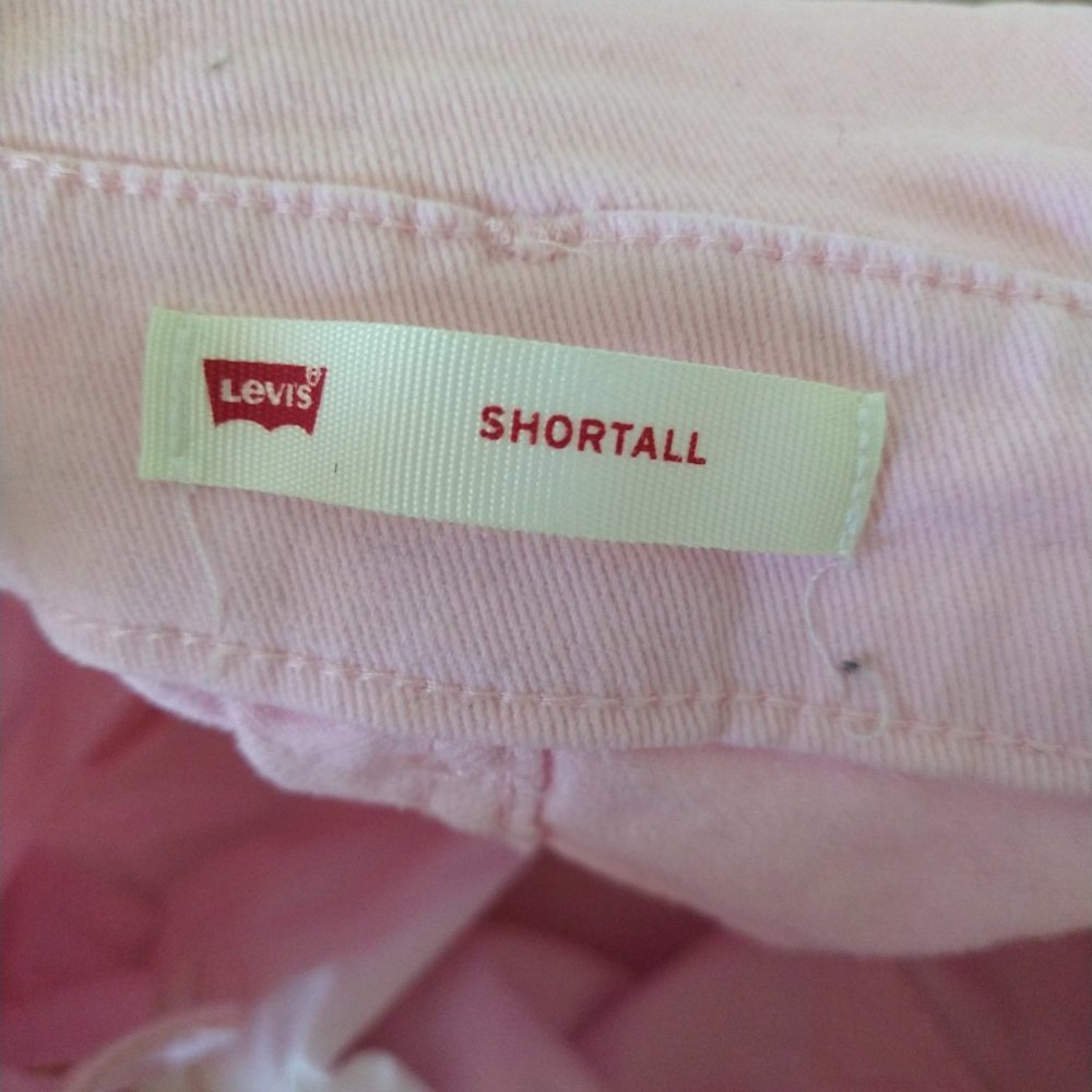 Pink Shortall - Picture 3 of 3